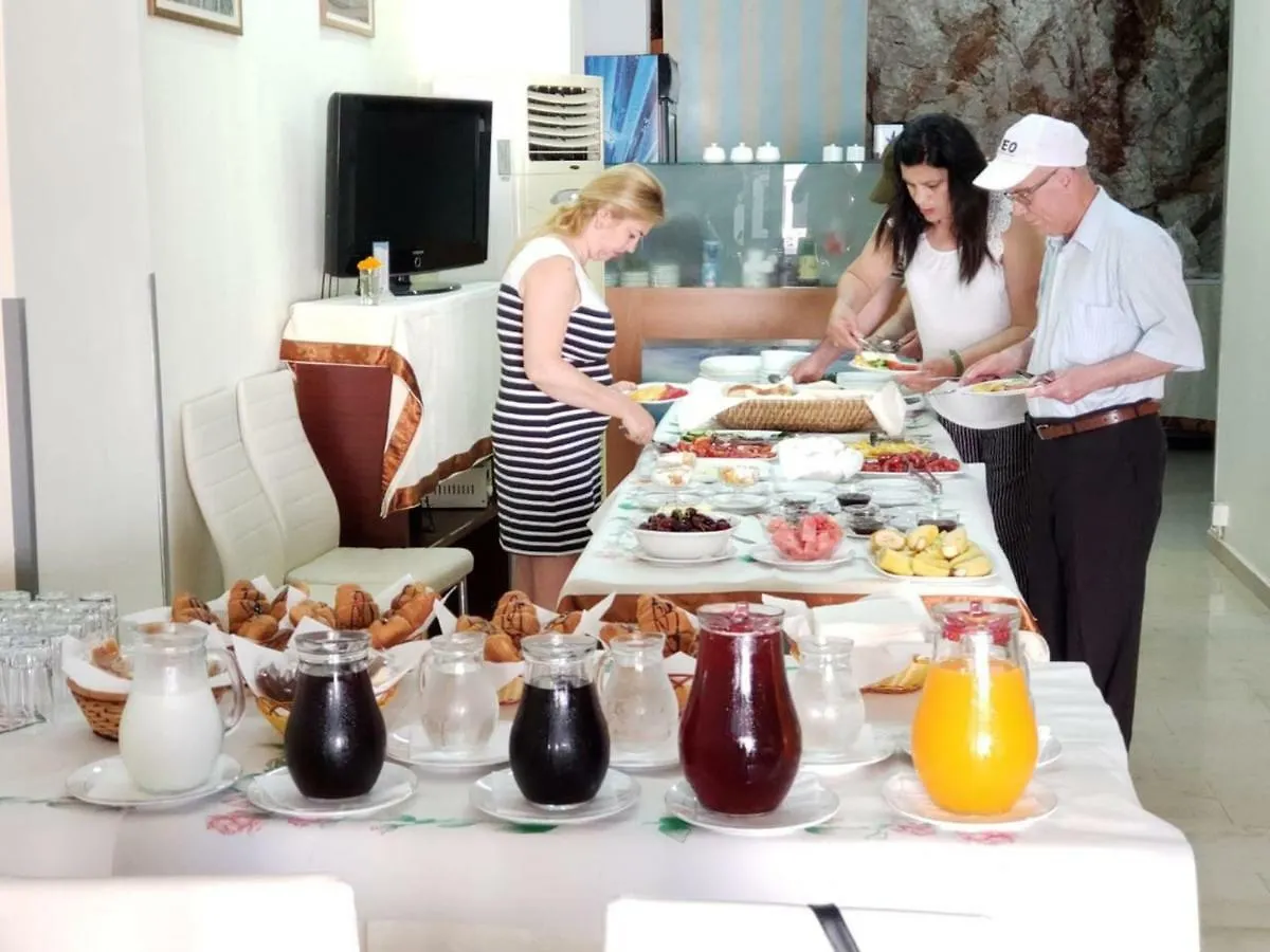 The First Hotel Saranda